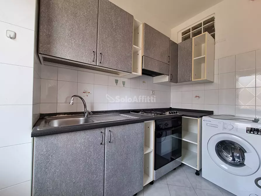 Immagine 4 di Bilocale in affitto  a Catanzaro