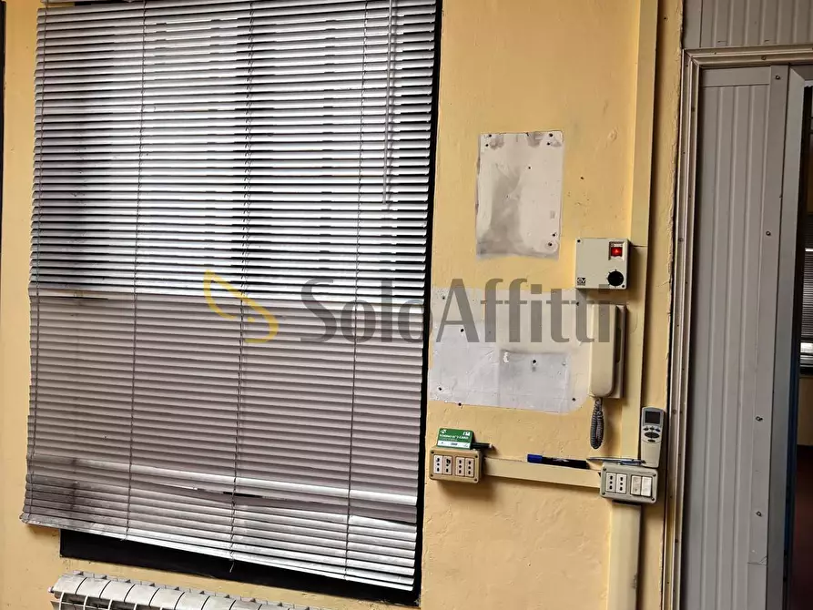 Immagine 8 di Magazzino in affitto  a Torino