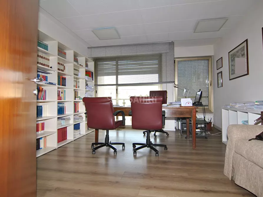 Immagine 8 di Ufficio in affitto  in Via Cairoli 69 a Livorno