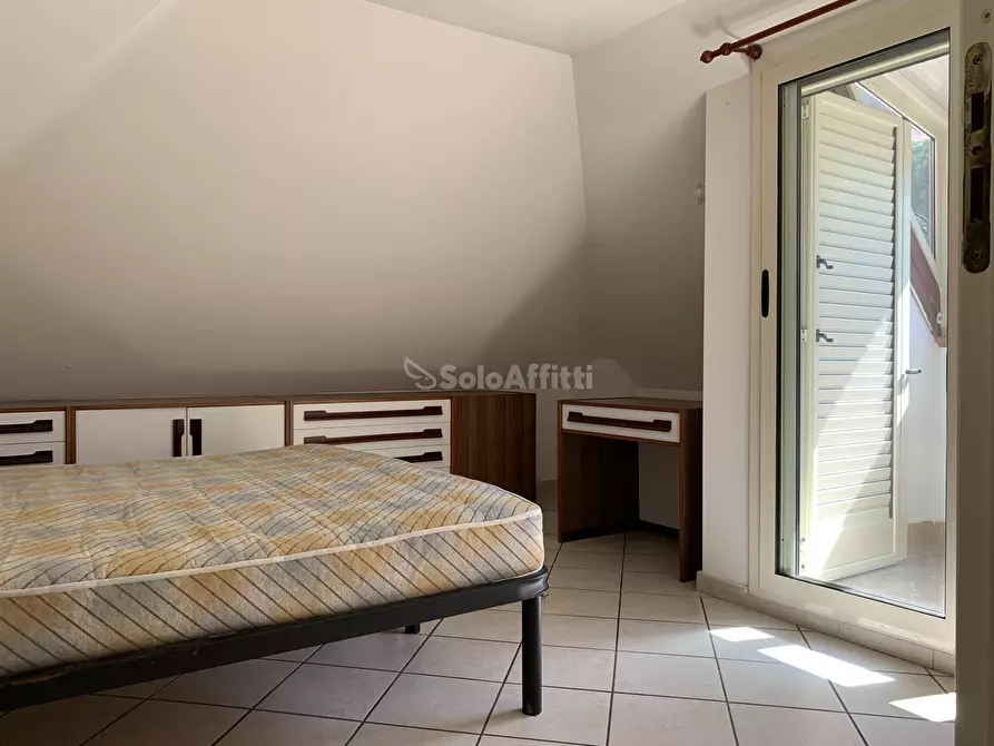 Immagine 6 di Mansarda in affitto  a Catanzaro