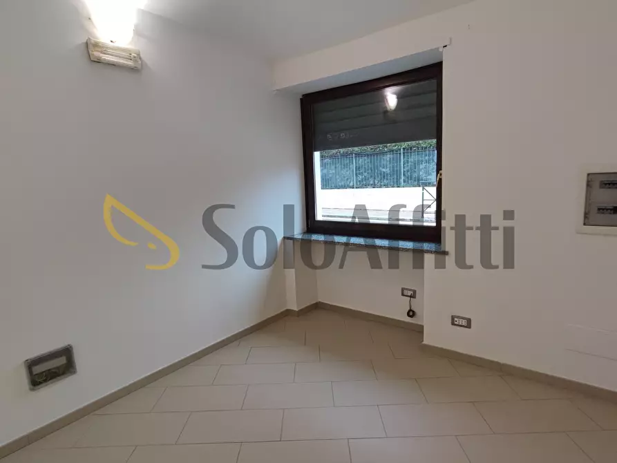 Immagine 13 di Locale commerciale in affitto  in Via Maria Teresa Fornasio a Beinasco