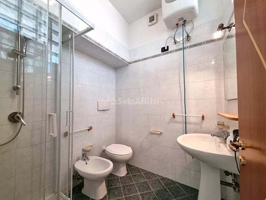 Immagine 9 di Bilocale in affitto  a Catanzaro