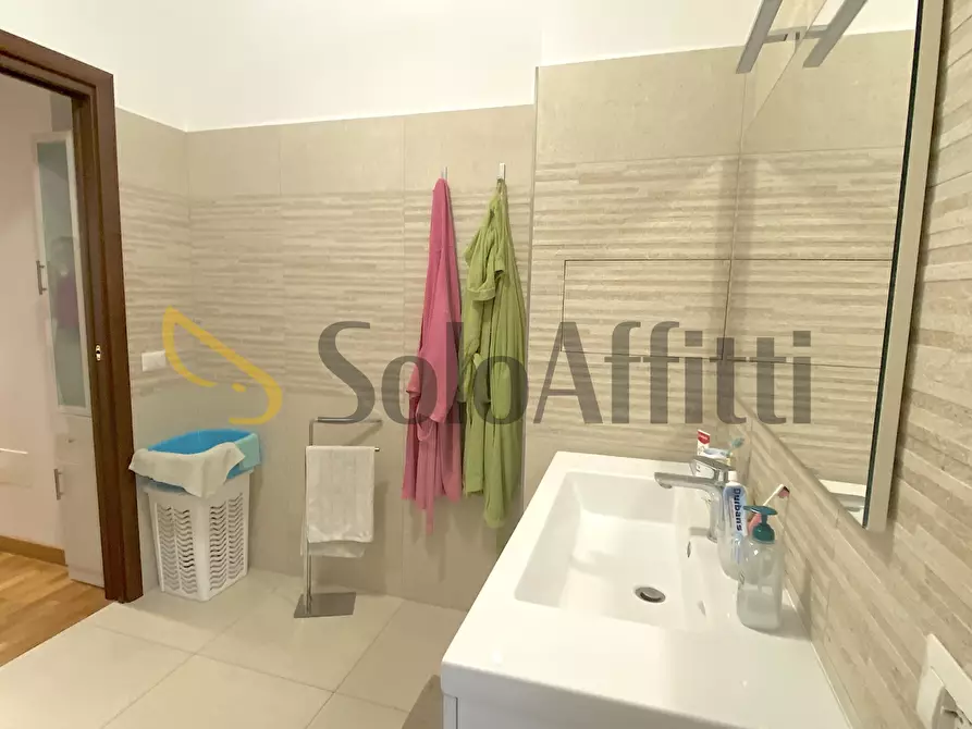 Immagine 14 di Stanza singola in affitto  in Via Cristoforo Colombo 348 a Roma