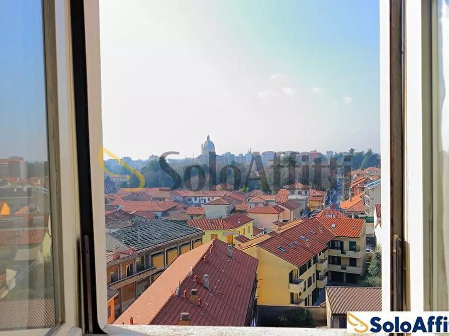 Immagine 11 di Bilocale in affitto  in Viale alla stazione 1 a Desio