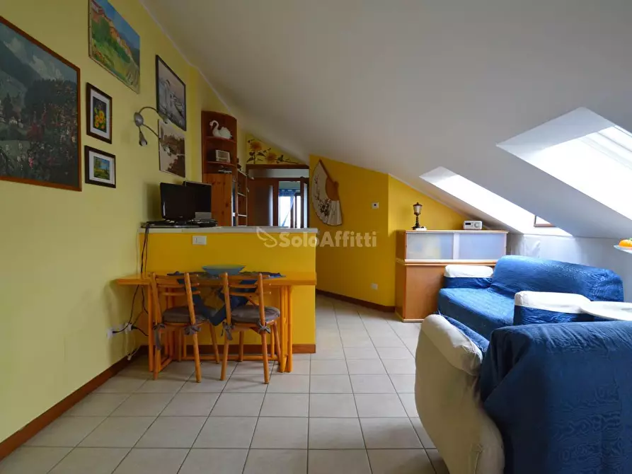 Immagine 4 di Mansarda in affitto  in Via Eugenio Curiel 2g a Rozzano