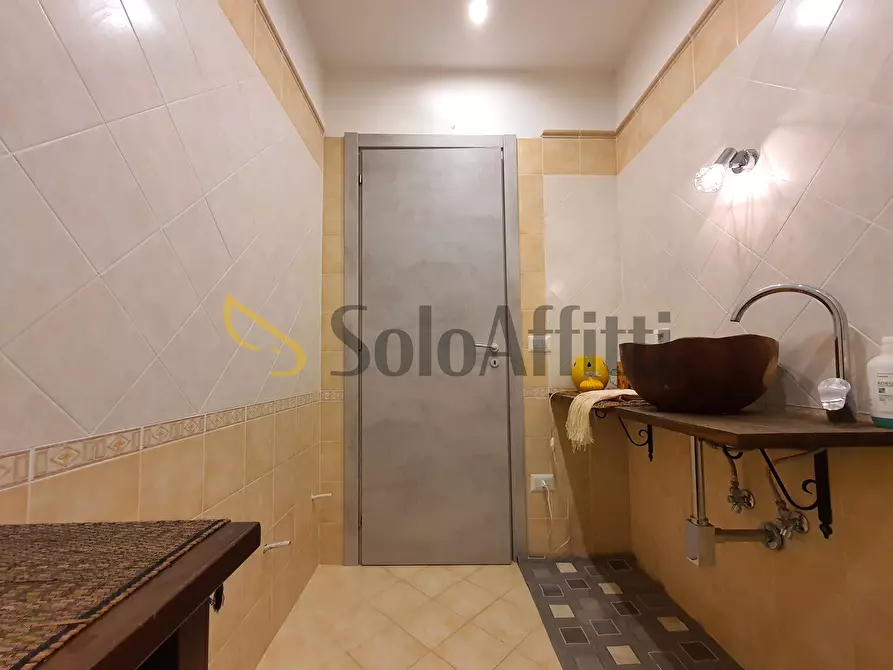 Immagine 12 di Trilocale in affitto  in Viale Fiume Mesima 39 a Catanzaro