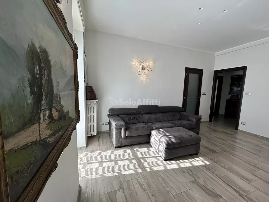 Immagine 15 di Trilocale in affitto  a Torino