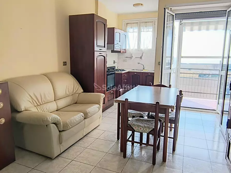 Immagine 7 di Bilocale in affitto  in Via Trieste a Rivalta Di Torino