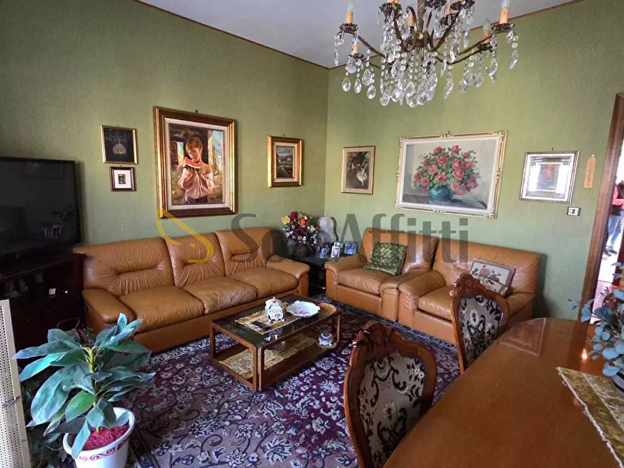 Immagine 5 di Quadrilocale in affitto  in Via Fratelli Fornaca a Torino