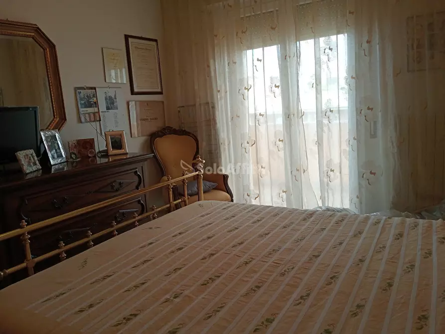 Immagine 11 di Quadrilocale in affitto  a Falconara Marittima