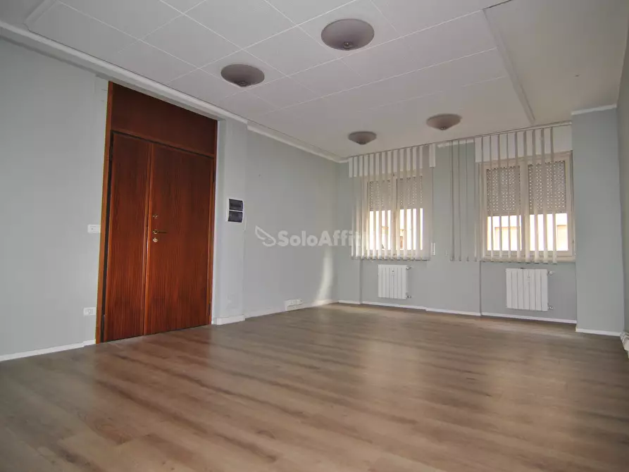 Immagine 14 di Ufficio in affitto  in Via Cairoli 61 a Livorno