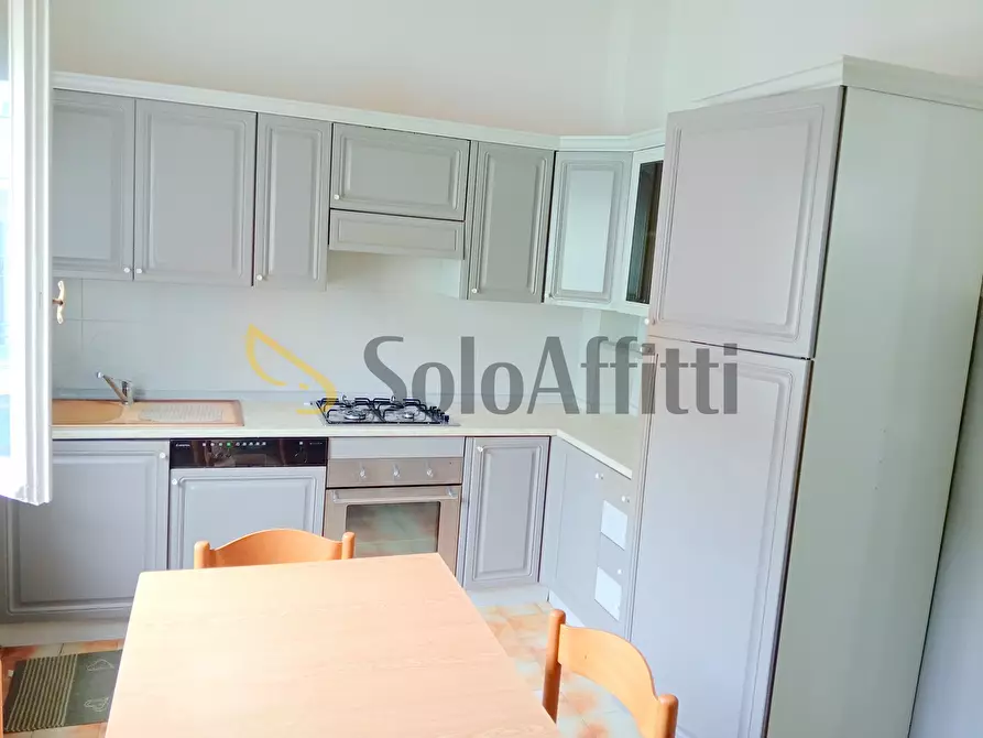 Immagine 3 di Trilocale in affitto  a Falconara Marittima