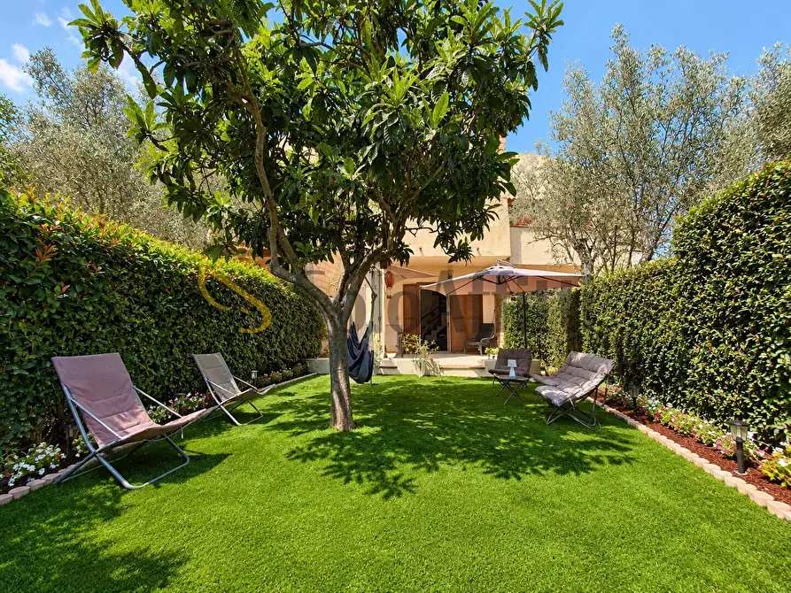 Immagine 7 di Casa indipendente in affitto  a Stalettì