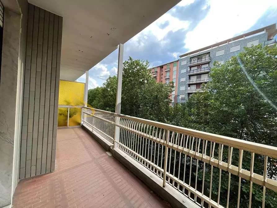 Immagine 29 di Quadrilocale in affitto  in Corso Monte Cucco a Torino