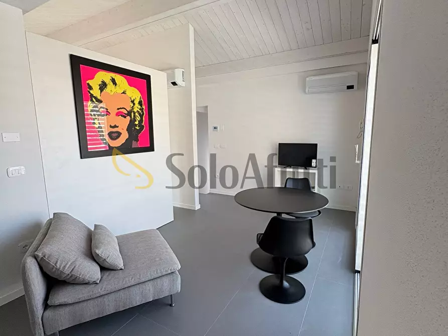 Immagine 4 di Loft/Open space in affitto  in Viale Milano 9 a Rimini