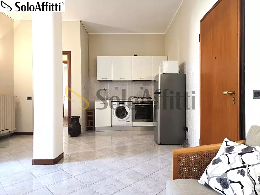 Immagine 4 di Bilocale in affitto  in Via Giacomo Puccini 22 a Cesano Maderno