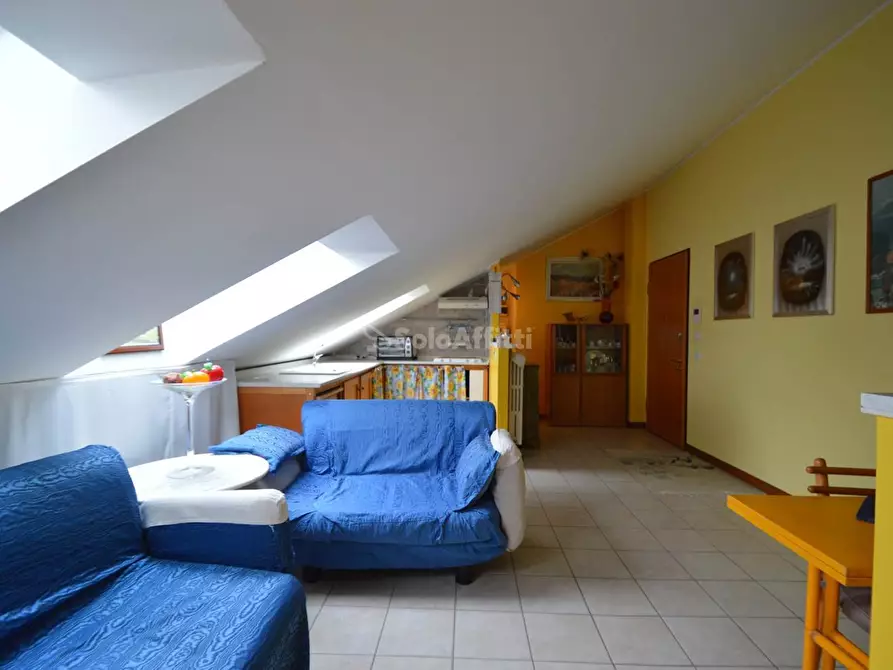 Immagine 3 di Mansarda in affitto  in Via Eugenio Curiel 2g a Rozzano