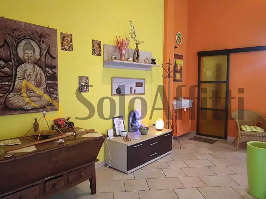 Immagine 12 di Locale commerciale in affitto  in Via Sette Comuni 43 a Torino