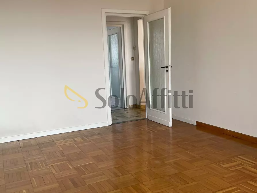 Immagine 7 di Trilocale in affitto  in Corso Galileo Ferraris a Torino