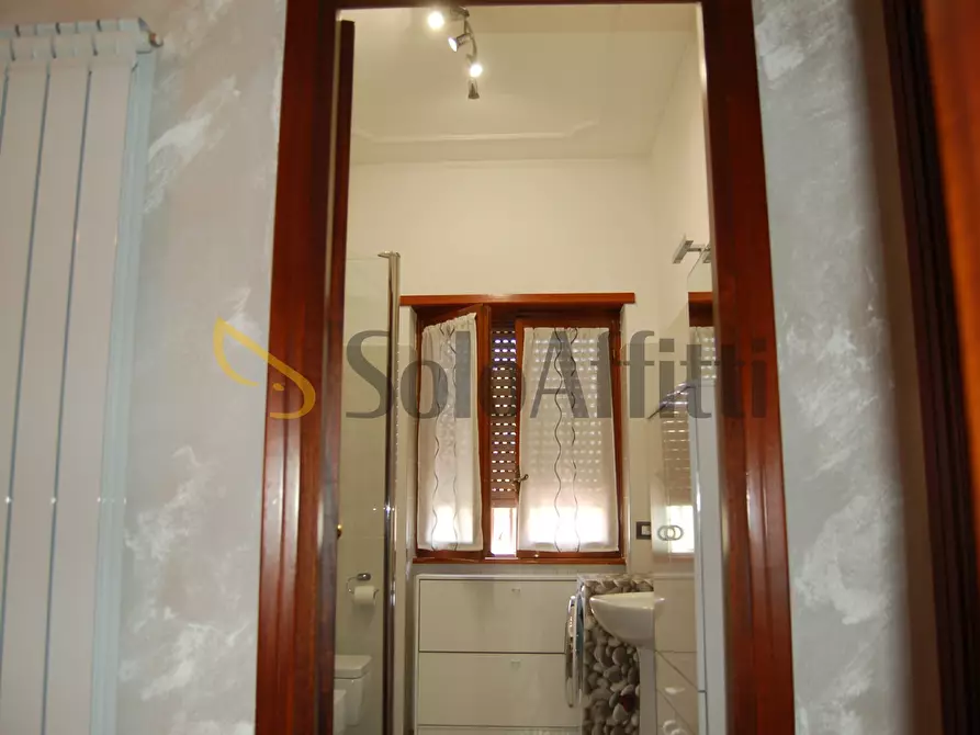 Immagine 11 di Trilocale in affitto  in Via dei Boccamazzi 24 a Roma