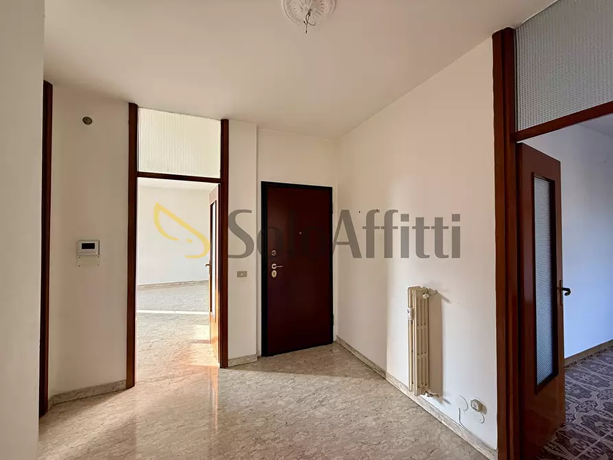 Immagine 94 di Quadrilocale in affitto  in Via Buratto 7 a Ciriè