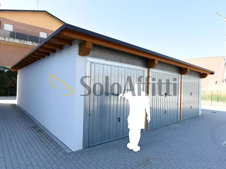 Immagine 7 di Quadrilocale in affitto  in Via Montanara a Vignola