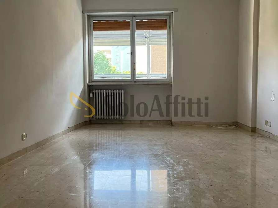Immagine 6 di Trilocale in affitto  in CORSO BERNARDINO TELESIO a Torino