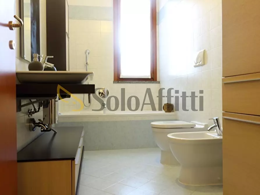 Immagine 13 di Trilocale in affitto  in Via Montello 7 a Bovisio-Masciago