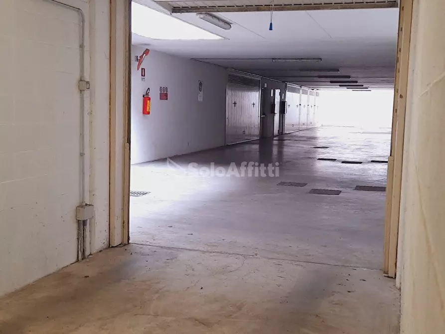 Immagine 8 di Garage in affitto  in Via Solferino 18 a Seregno