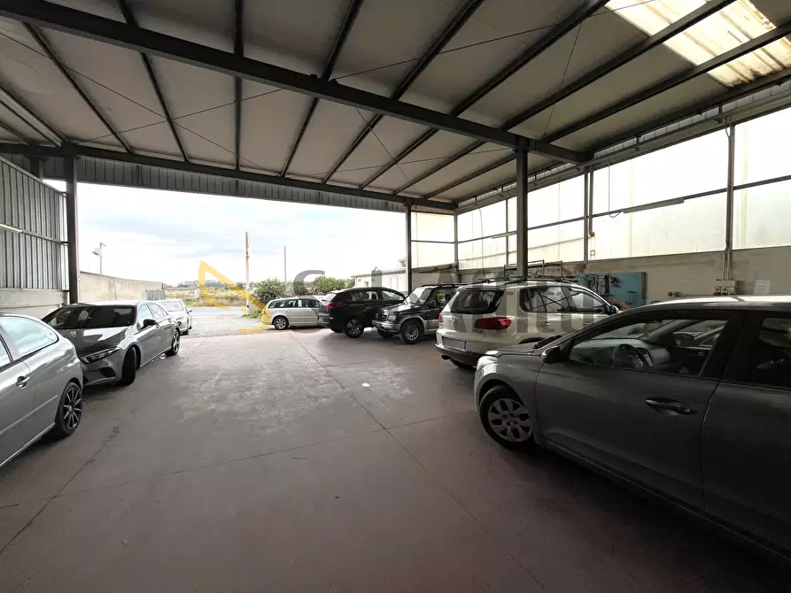 Immagine 10 di Capannone industriale in affitto  in Strada Statale 106 Jonica 7 a Catanzaro