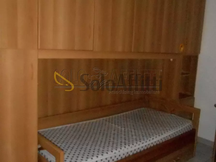 Immagine 10 di Bilocale in affitto  in Viale Libertà a Pavia