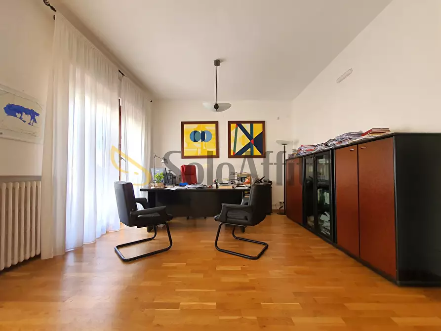 Immagine 1 di Ufficio in affitto  a Catanzaro