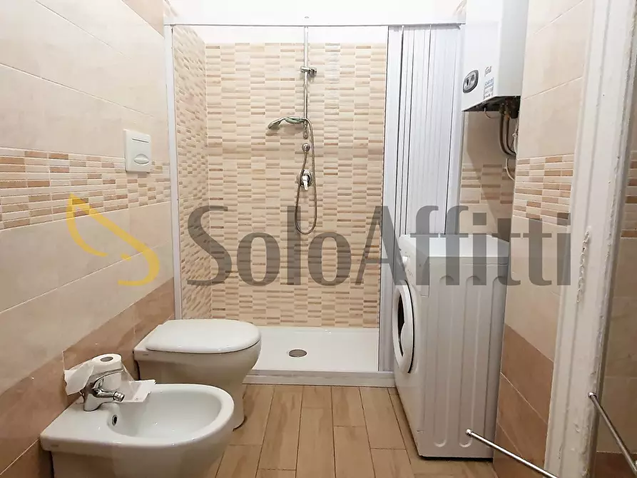 Immagine 9 di Stanza singola in affitto  a Catanzaro