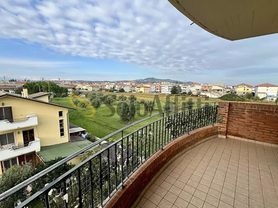 Immagine 9 di Trilocale in affitto  in Via Giacomo Leopardi 19 a Alba Adriatica