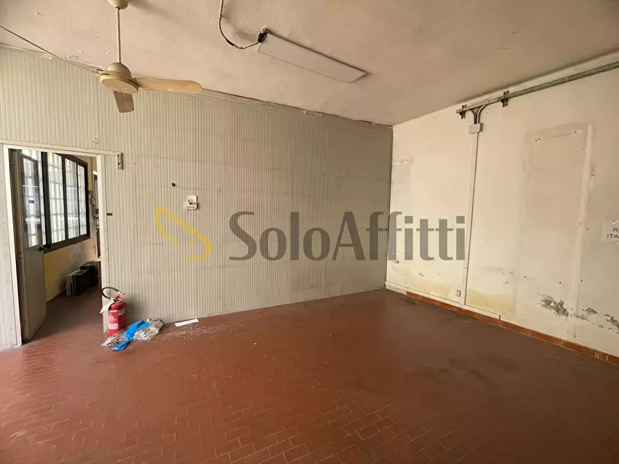 Immagine 3 di Magazzino in affitto  a Torino