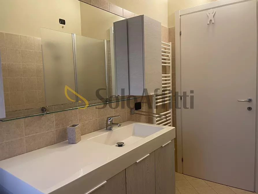 Immagine 15 di Trilocale in affitto  in via forlanini 25 a Busto Arsizio