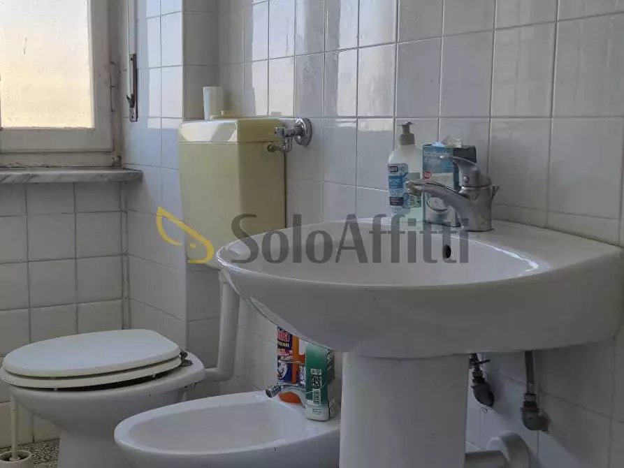 Immagine 25 di Bilocale in affitto  in VIA REY 13 a Torino