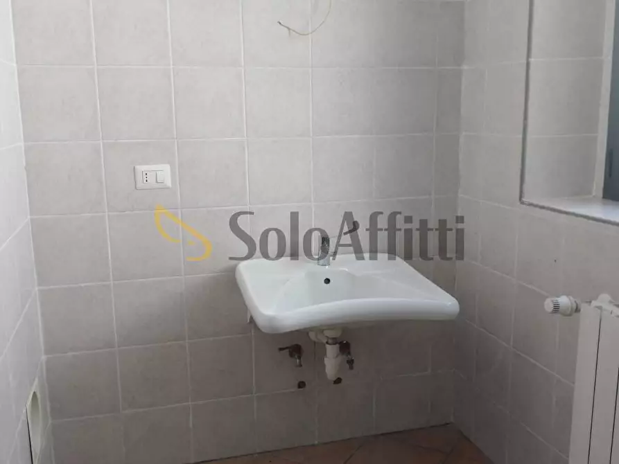 Immagine 19 di Locale commerciale in affitto  in Via dei Mille 11 a Busto Arsizio