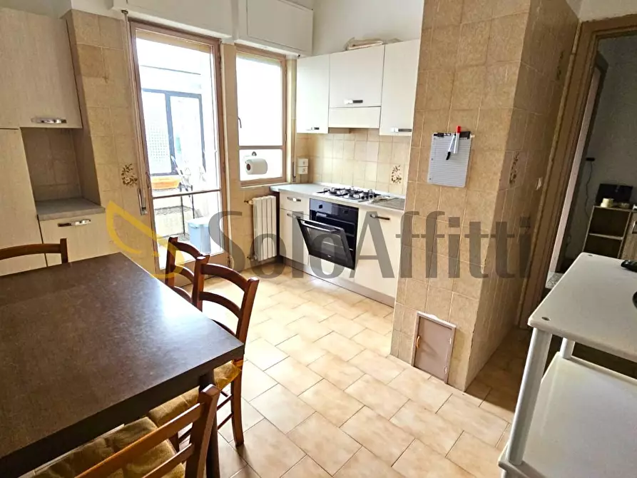 Immagine 4 di Stanza singola in affitto  a Catanzaro