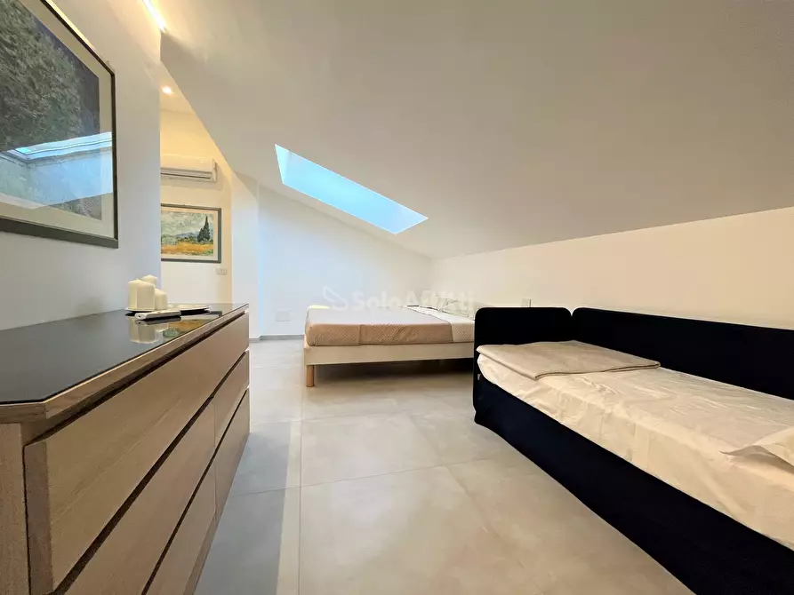 Immagine 6 di Mansarda in affitto  a Catanzaro