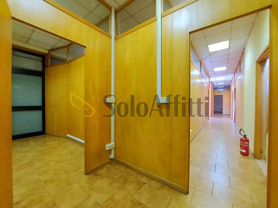 Immagine 26 di Locale commerciale in affitto  in Via del Tempio della Fortuna a Fiumicino