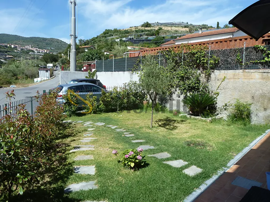 Immagine 2 di Trilocale in affitto  in Via Ortassi 44 a Santo Stefano Al Mare