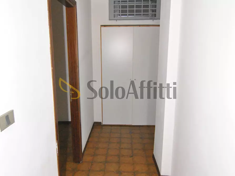Immagine 10 di Quadrilocale in affitto  in Viale Francesco Petrarca 113 a Livorno
