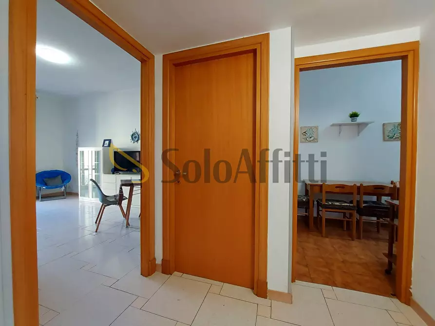 Immagine 11 di Trilocale in affitto  in Viale Vasco de Gama a Roma