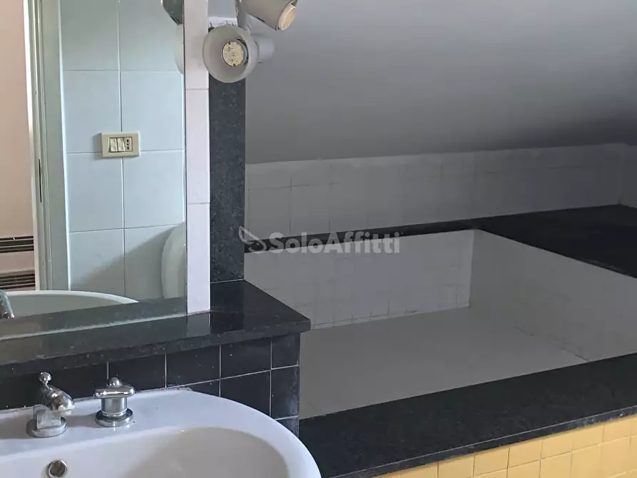 Immagine 5 di Mansarda in affitto  a Taormina