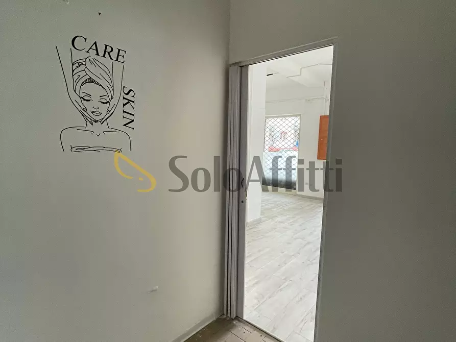 Immagine 3 di Locale commerciale in affitto  in Via Adige a Frosinone