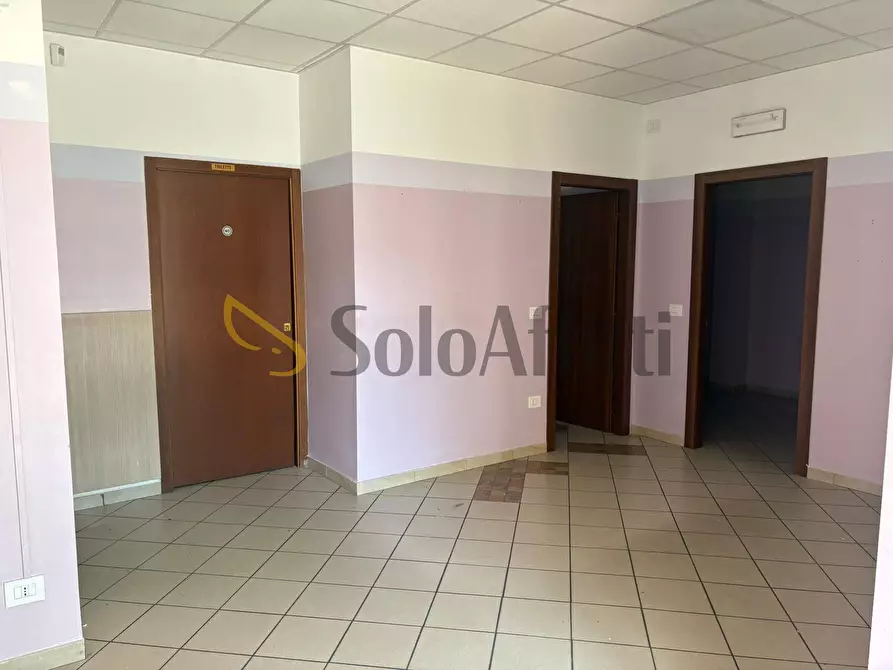 Immagine 2 di Locale commerciale in affitto  in Via Contardo Ferrini 42 a Samarate