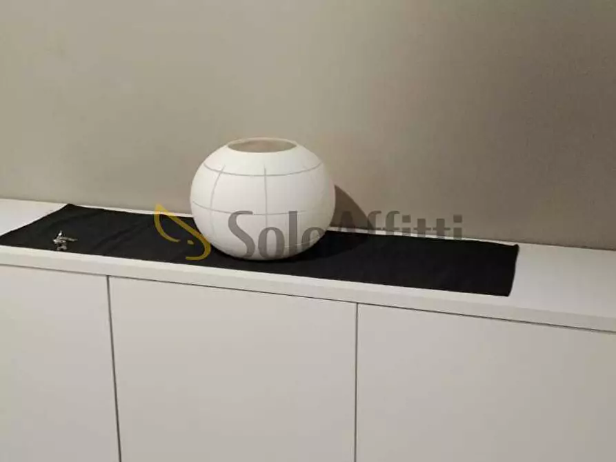 Immagine 6 di Trilocale in affitto  a Mascalucia