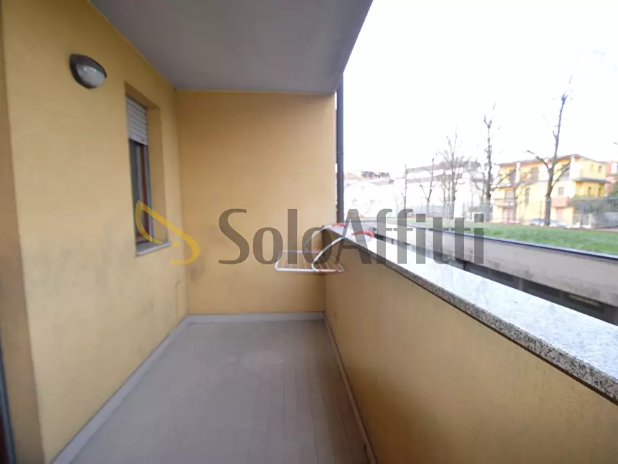 Immagine 10 di Bilocale in affitto  in Via Curiel 192 a Rozzano