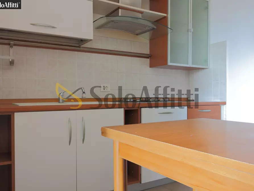 Immagine 10 di Bilocale in affitto  in Via Fratelli Bandiera 20 a Macherio